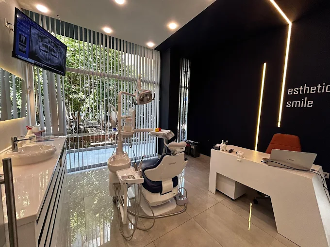 Helin Ertekin kliniğinin gün ışığı alan tedavi odası